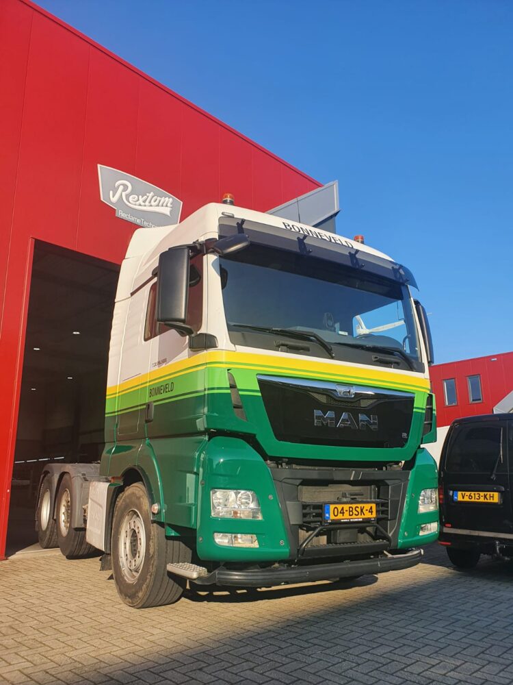 Bonneveld MAN truckwrap voorkant