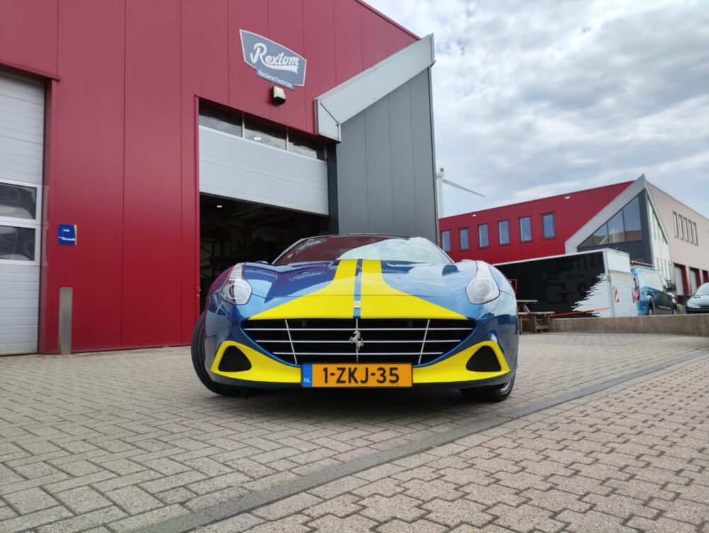 Ferrari California Striping