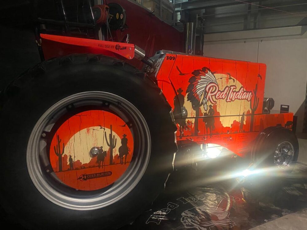 Tracturpulling Red Indian