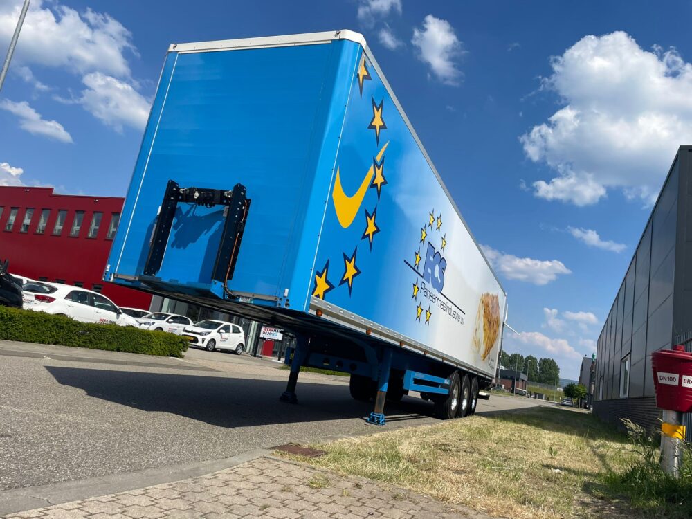 Wrap trailer
